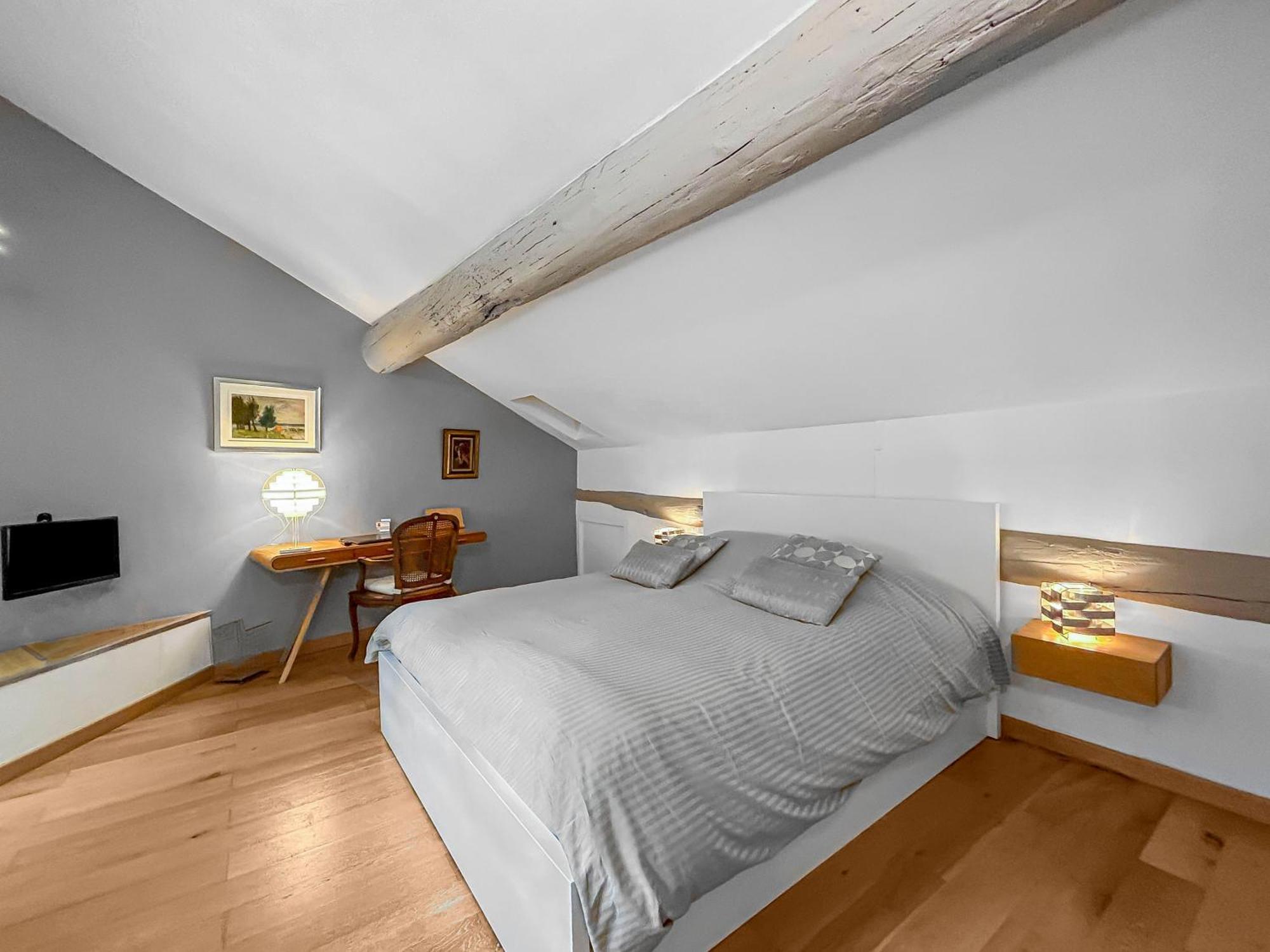 Un Petit Nid Au Bord De La Sorgue Apartment L'Isle-sur-la-Sorgue Exterior photo